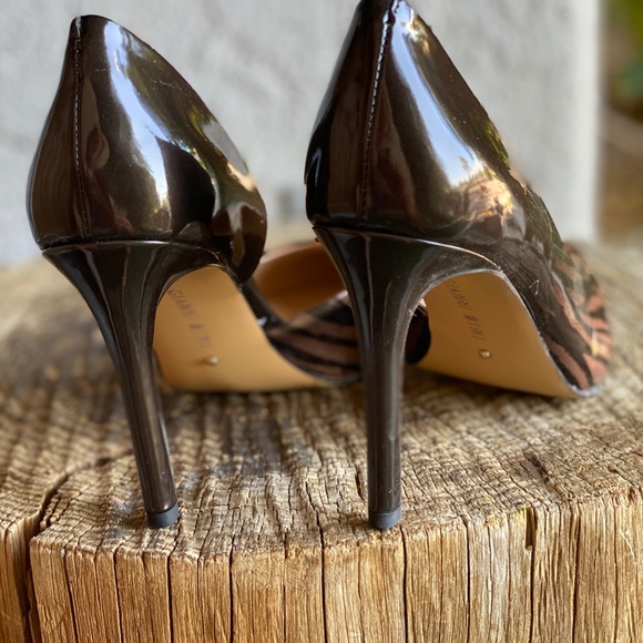 Gianni Bini Davenn Animal Print d'Orsay Pumps - Picture 6 of 8